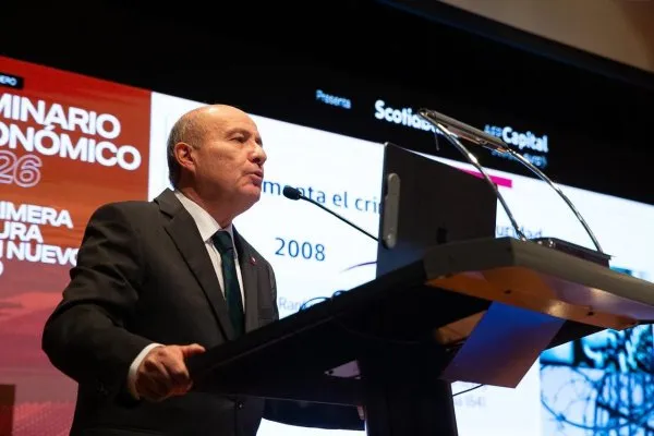 Quiroz lanza plan de medidas para ir hacia un PIB de 4%, pleno empleo y equilibrio fiscal