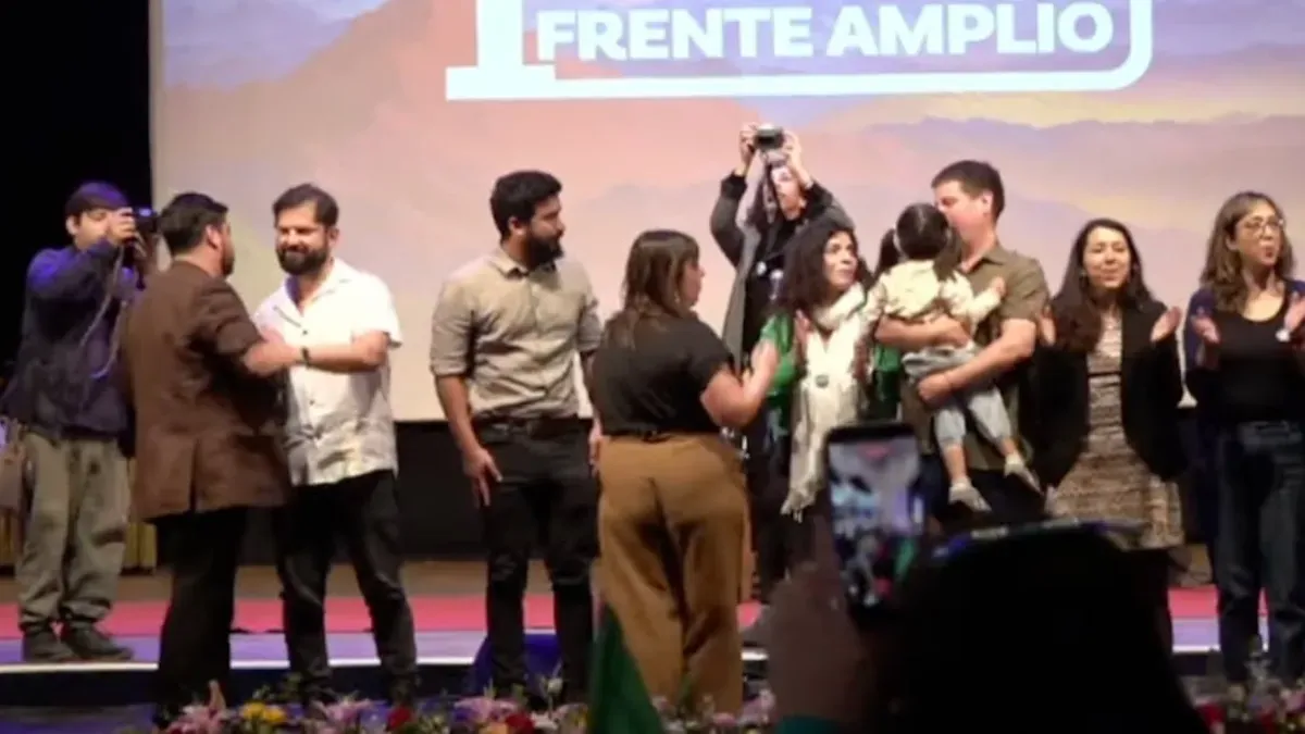 Gabriel Boric reaparece en Congreso del Frente Amplio a 10 días de dejar La Moneda y critica al Gobierno de Kast